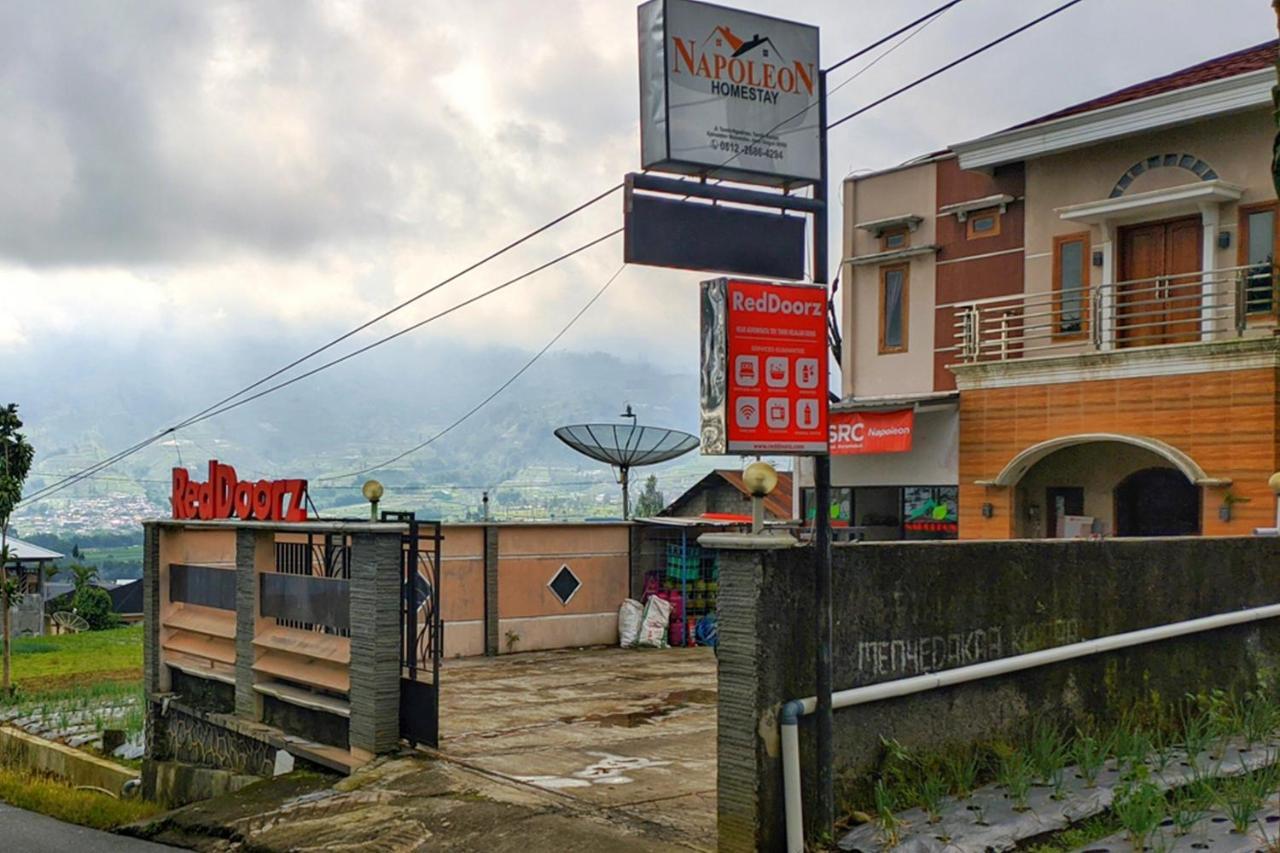 Reddoorz Near Agrowisata Kebun Teh Dieng Wonosobo Ngoại thất bức ảnh